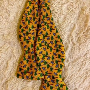 Men’s Beach Chair Themed Summer Bow Tie